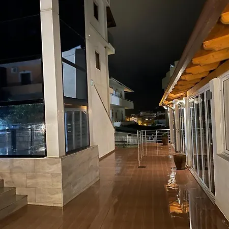 Hotel Marku 4*