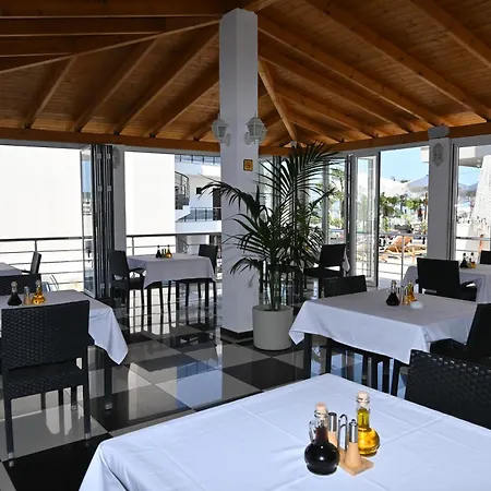 فندق Marku كساميل